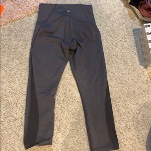 grey lululemon crop leggings